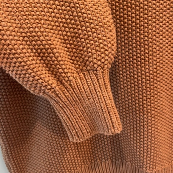 Old Navy. Textured tunic length sweater. Size XS. Crew neck. Set of 2. - Picture 4 of 13